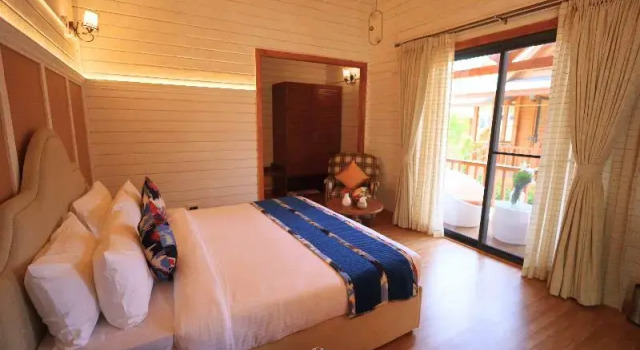 Двухместный номер Standard Foxoso Aaristo Baga Beach Resort