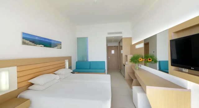 Klasický Dvoulůžkový s manželskou postelí pokoj a výhledem na hory Vrissaki Beach Hotel