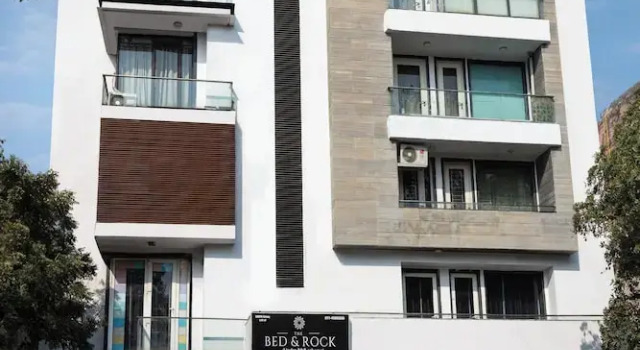 The Bed and Rock, Забронировать Отель Отели Нью-Дели с завтраком, Завтраки