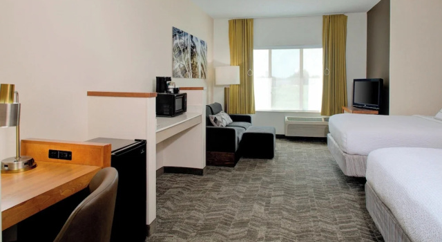 Люкс Springhill Suites Memphis East / Galleria