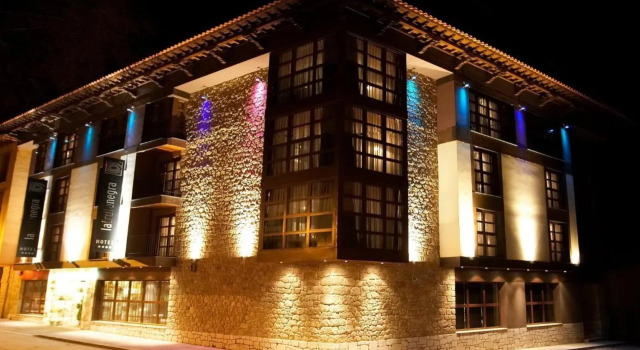 Hotel La Trufa Negra, Book Hotel Hotels in Teruel with a Pool, Swimming Pool