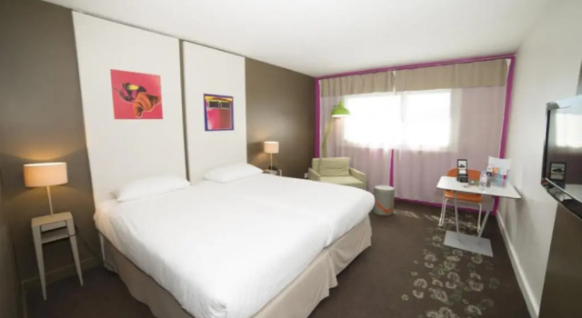 Четырёхместный номер Deluxe Ibis Styles Annemasse Genève
