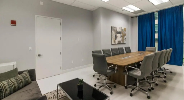 Апартаменты Oceanview Luxury Converted 4 BR Miami Brickell Ave