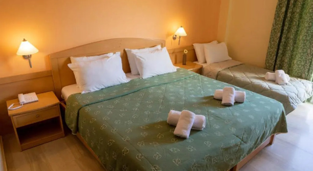 Трёхместный номер Standard Hotel Serenity Tolo