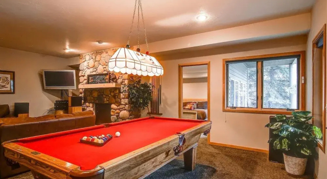 Thistle Home - 6BR Home + Private Hot Tub #3165 - LLH 61721