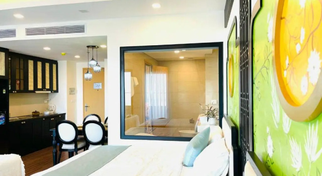 FLC ưu đãi khủng, phòng giường đôi 49m2, Забронировать Отель Отели Куинён с парковкой, Парковка