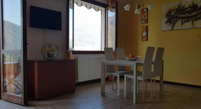 Appartamenti Portobello, Book Hotel Hotels in Como with a Pool, Swimming Pool