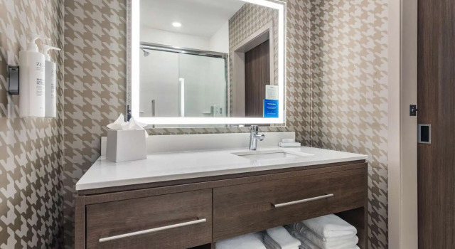 Люкс Home2 Suites By Hilton Cedar Rapids Westdale