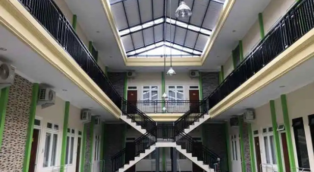 OYO 90320 Merak Guest House, Забронировать Гостевой дом Гостевые дома Маланга, рядом с Университет Бравиджая Маланг, Гостевой дом