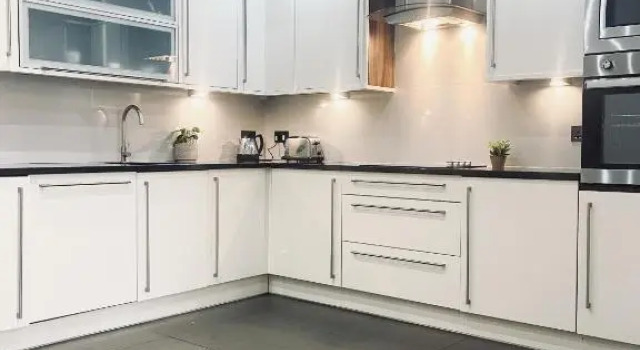 Апартаменты Цокольный этаж c 1 комнатой Glenlyn Apartments