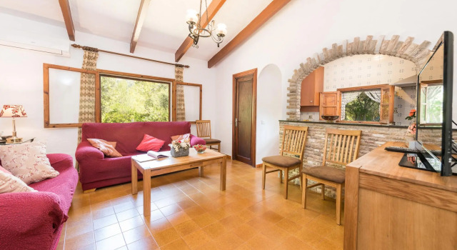 Can Company, Book Villa Campanet 