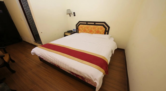 Huada Hotel