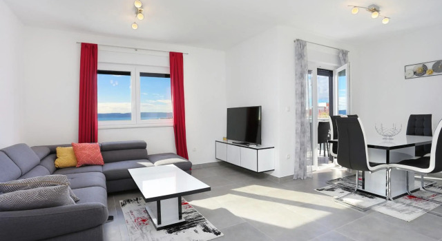 Family friendly apartments with a swimming pool Mavarstica, Ciovo - 18642