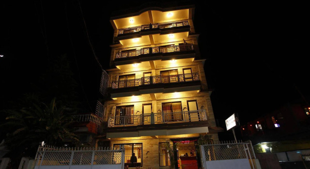 Hotel Family Home