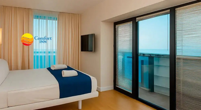 Люкс Comfort Inn ☆ Orbi City