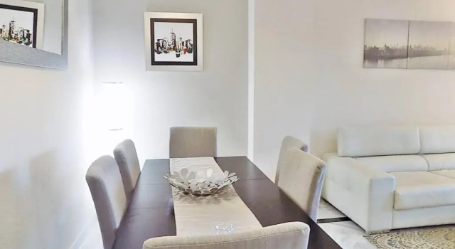 Family Friendly Ground Floor 2 bedroom Dama de Noche RDR200, Забронировать Отель Марбелья Коста-дель-Соль, рядом с Художественный музей Ralli