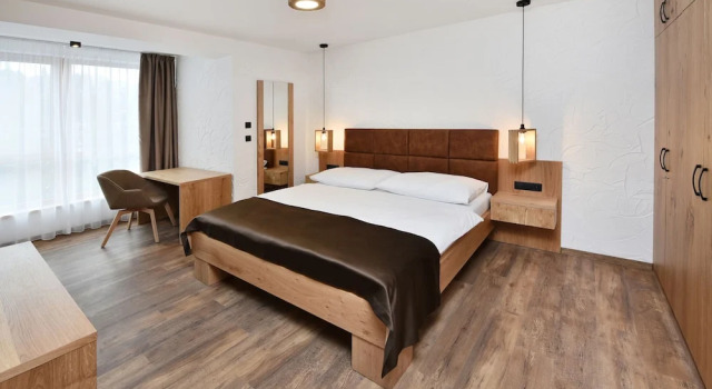 APLEND Hotel Ovruč, Забронировать Отель Штрбске-Плесо 