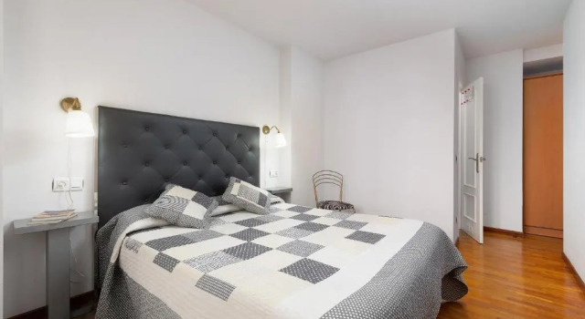 Centrico y parking gratuito Vut 142 as, Buchen Sie Hotel Aviles 