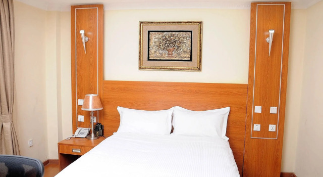 Emmad Apartment Hotel