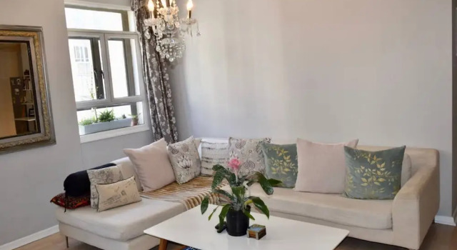 Beautiful Apartment in The Piazza With Pool and Gym