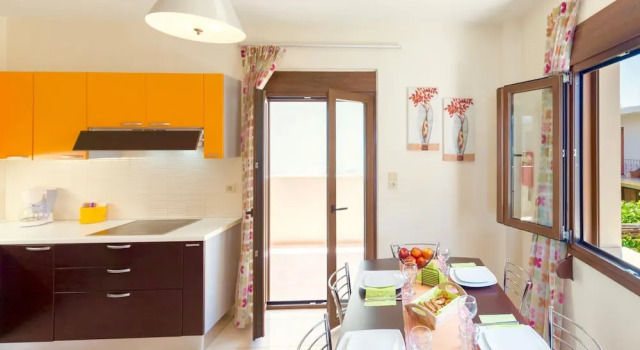Вилла с 6 комнатами рядом с пляжем Villa Avra