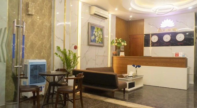 Sen Hotel My Dinh Song Da 미딩, Забронировать Отель Недорогие отели Ðinh Thôn, недорого