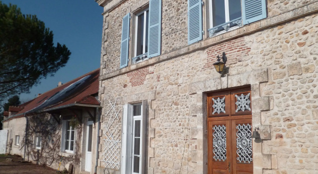 Ecogite le Cerf Thibault en Brenne, Reserva ahora Hotel Le Blanc 