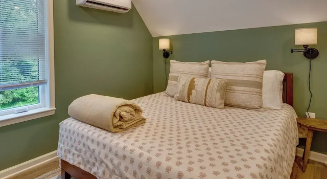 Dog-friendly Mills River Retreat Near Hiking!, Забронировать Апартаменты/квартира Апартаменты Миллз-Ривер, Апартаменты/квартира