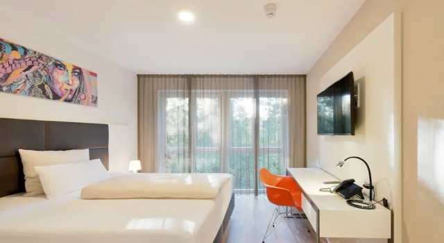Номер Comfort с балконом K-Apart Hotel & Boardinghouse