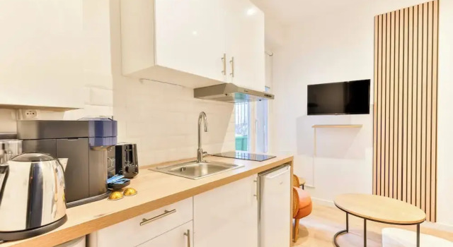 Modern Deluxe Studio in the Heart of Paris, Забронировать Отель 9-й округ: Опера Париж, рядом с Гран Бульвар