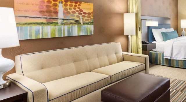 Двухместный люкс Home2 Suites By Hilton Omaha West