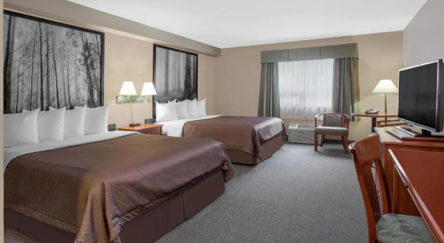 Четырёхместный номер Standard Super 8 by Wyndham Sault Ste Marie On