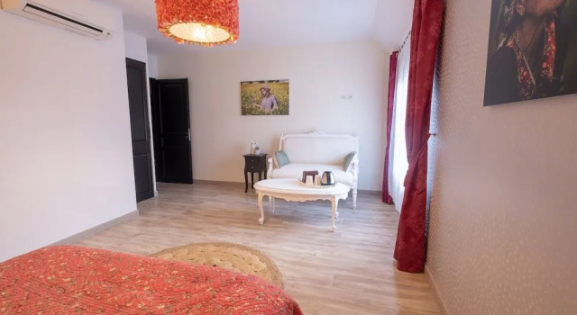 Le Floreal, Book Hotel Le Nayrac Aveyron