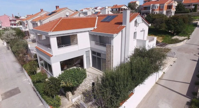 Villa Adria, Забронировать Вилла Коттеджи Кожино, Коттедж