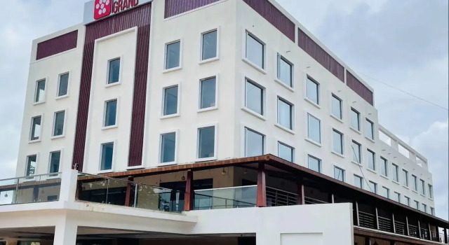 Mastiff Grand Dharwad, Prenota Hotel Kyarakoppa Karnataka