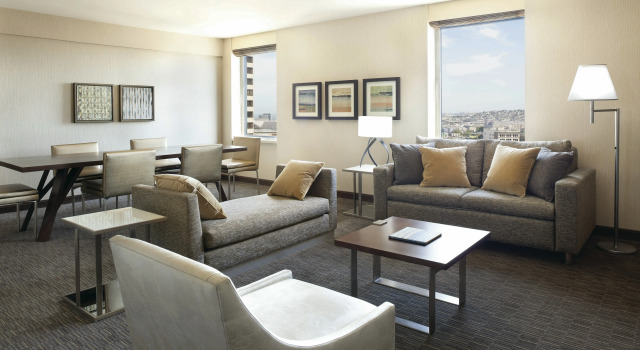 Hilton San Francisco Union Square, Забронировать Отель Бизнес-отели Сан-Франциско, рядом с Saint Francis Memorial Hospital, 4* 5*