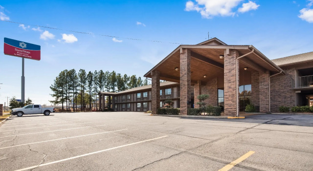 Номер Standard SureStay Plus Hotel by Best Western Poteau