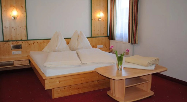 Gasthof Buchsteiner - Forstauerwirt, Rezerwuj Hotel Hotele w Salzburg z parkingiem, Parking