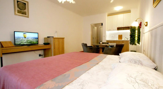 Apartment Moonstone 1, Buchen Sie Ferienwohnung Belgrad Zentralserbien