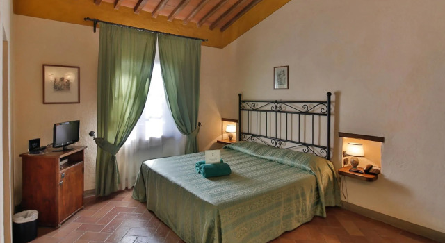 Hotel Le Pozze Di Lecchi, Забронировать Отель СПА-отели Гайоле-ин-Кьянти, SPA-услуги