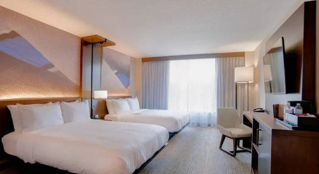 Кровать в общем номере Richmond Marriott Short Pump