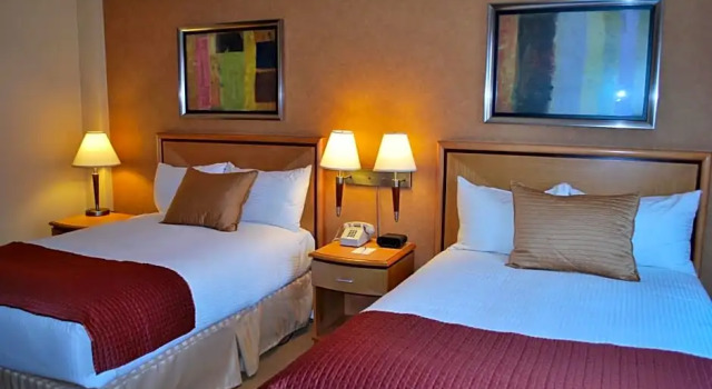 Четырёхместный номер Superior The Skyline Hotel