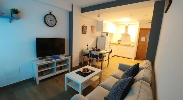 mi apartamento 60, Забронировать Апартаменты/квартира Апартаменты Нерха, рядом с Церковь Эль-Сальвадор, Апартаменты/квартира