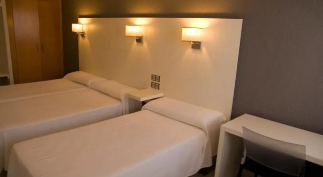 Семейный номер Standard Hostal Las Gaviotas