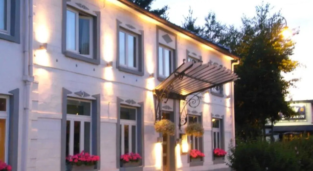 Pret A Gouter, Rezerwuj Hotel Hotele w Bruksela z parkingiem, Parking