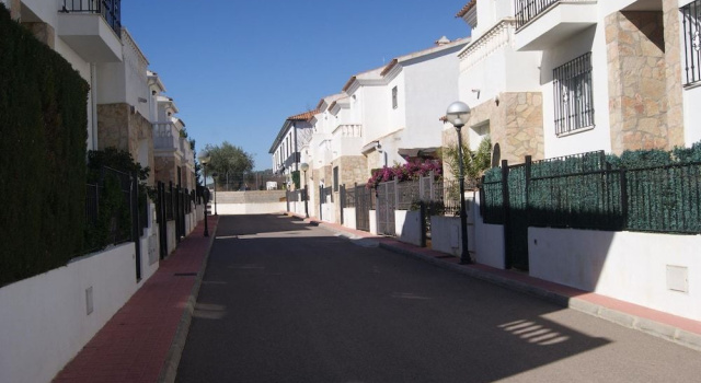 Marineu Residencial L'Atall, Забронировать Апартаменты/квартира Отели Алькала-де-Чиверт с парковкой, Парковка