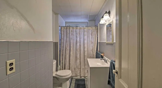 Easy Access to Beaches: Vineyard Haven House, Забронировать Дом для отпуска Вайнярд Хейвен 