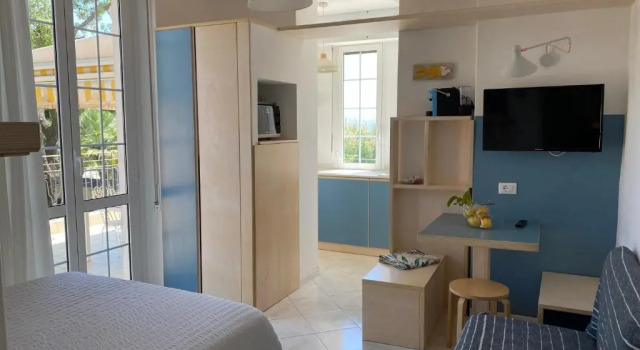 Студия с видом на море Residence Villa Ombrosa