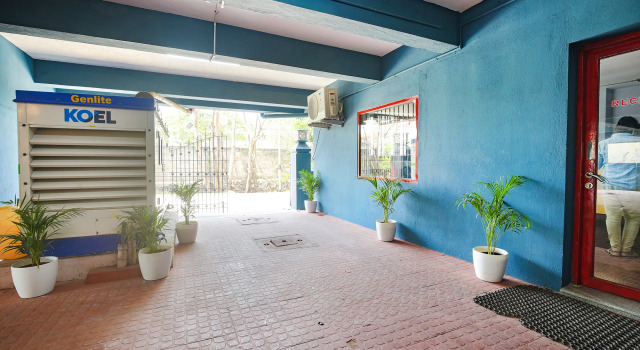 FabHotel Sasti Inn