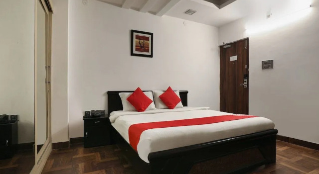 OYO 986 Hotel Akhand Homes